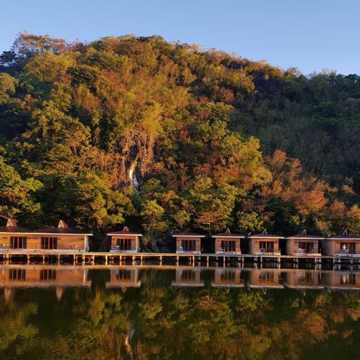 Tugawe Cove Resort Colongcocon Exterior foto